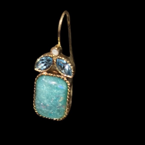 Vintage MONET Faux Opals & Rhinestones Gold Plated One Inch Earrings - Picture 10 of 10